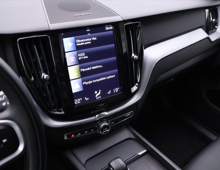 Volvo XC60 SUV / Terénní 2,0 l 145 kw