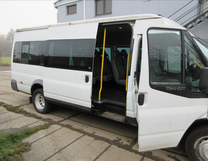 Ford Transit 7