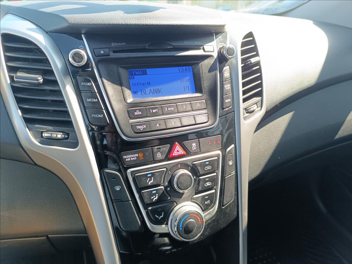 Hyundai i30 Kombi 1,6 l 88 kw