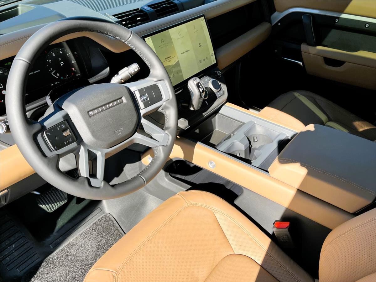 Land Rover Defender SUV / Terénní 5,0 l 313 kw