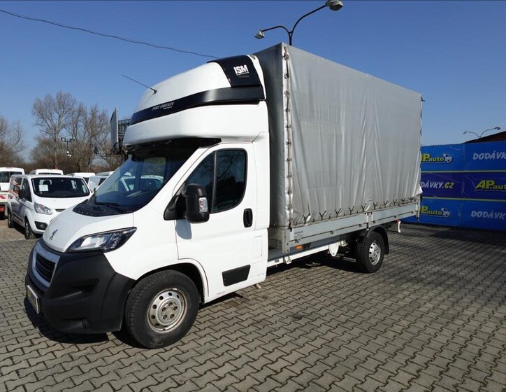 Peugeot Boxer Valník 2,2 l 121 kw