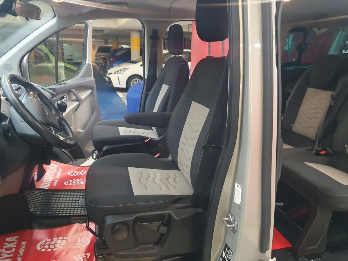Ford Tourneo Custom Kombi 2,2 l 92 kw