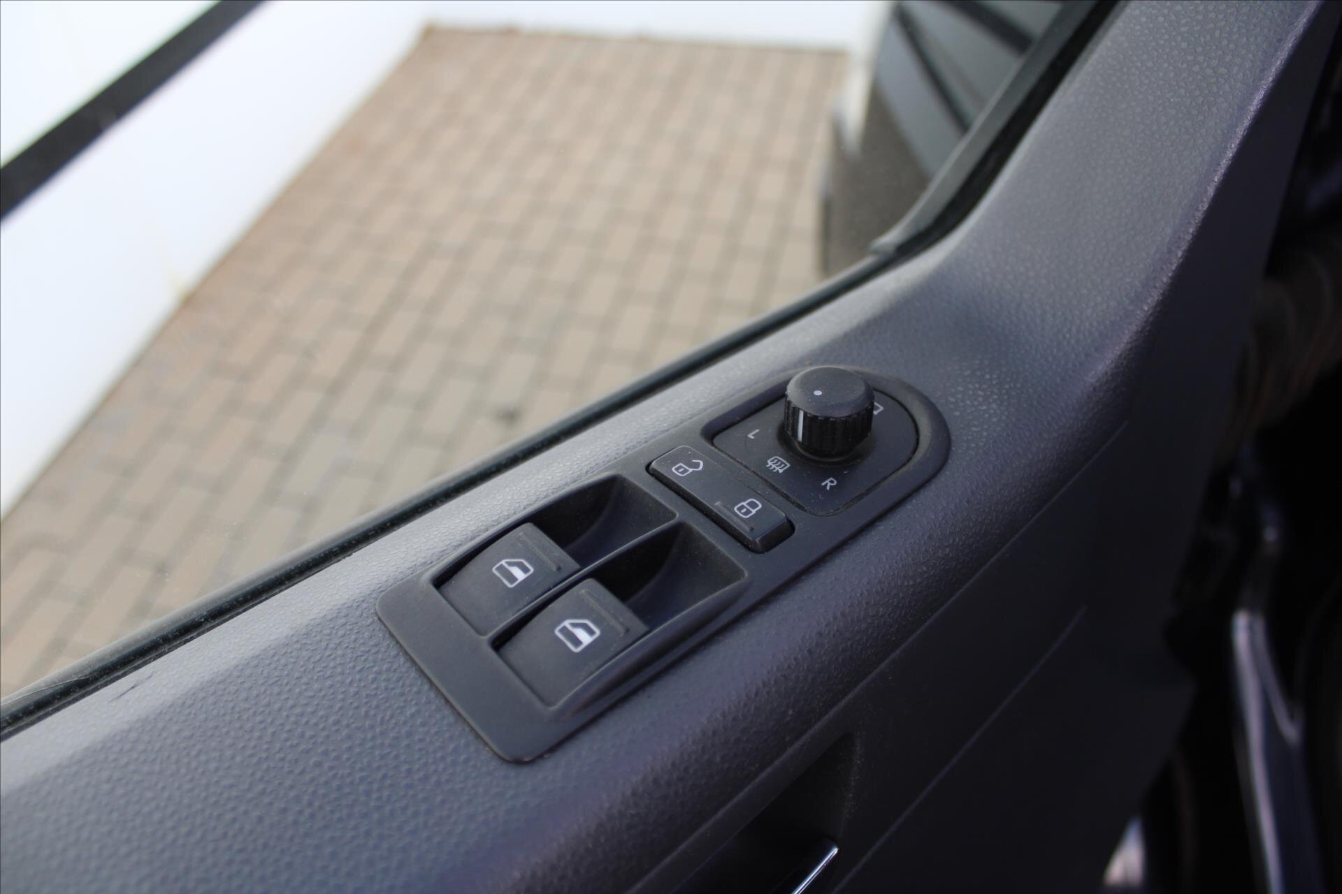 Volkswagen Multivan Kombi 2,0 l 103 kw