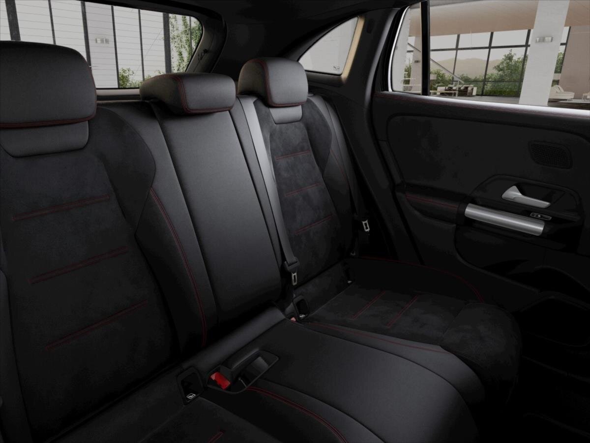 Mercedes-Benz GLA SUV / Terénní 2,0 l 110 kw