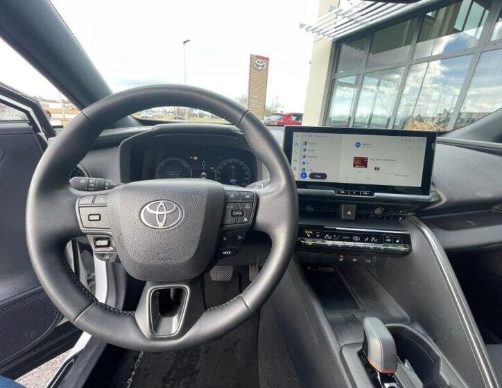 Toyota C-HR SUV / Terénní 1,8 l 98 kw