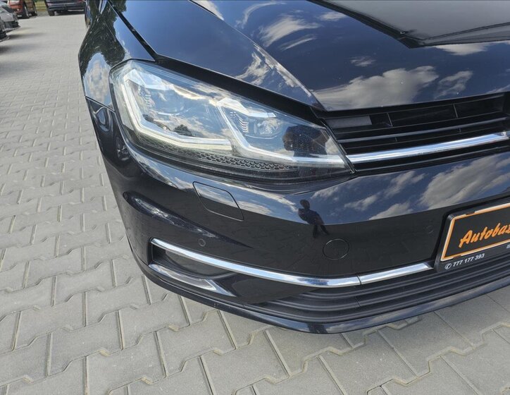 Volkswagen Golf Kombi 2,0 l 110 kw