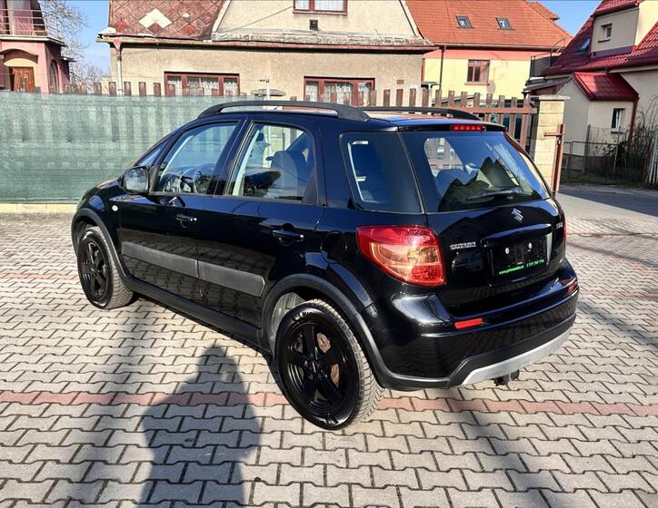 Suzuki SX4 7
