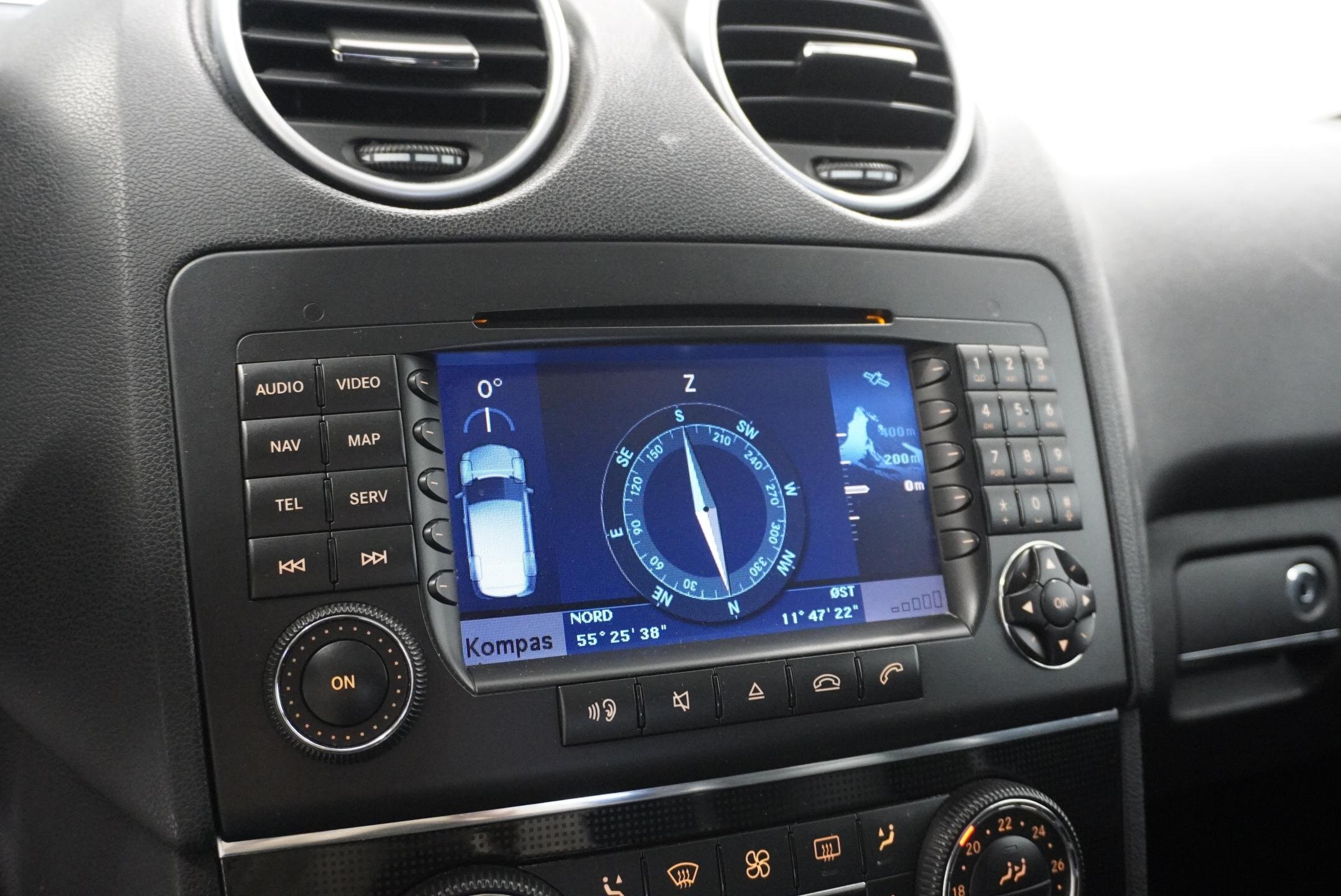 Mercedes-Benz Třídy M SUV 6,2 l 375 kw