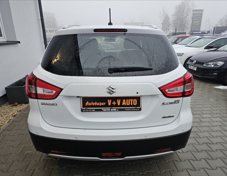 Suzuki SX4 S-Cross 7