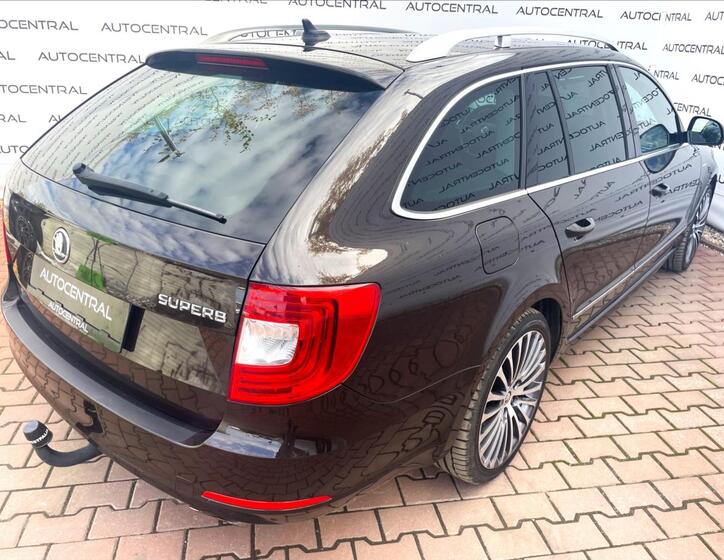 Škoda Superb 10