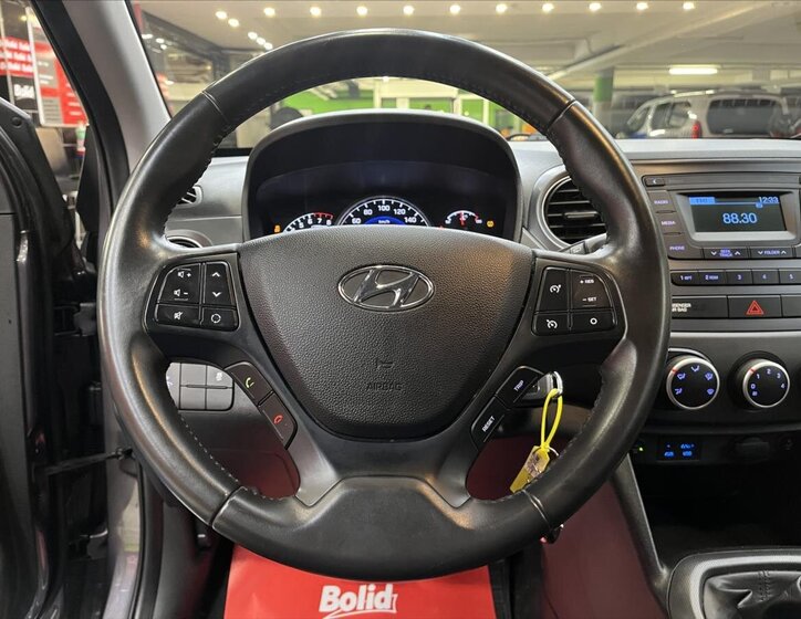 Hyundai i10 Hatchback 998,0 49 kw