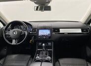 Volkswagen Touareg 9