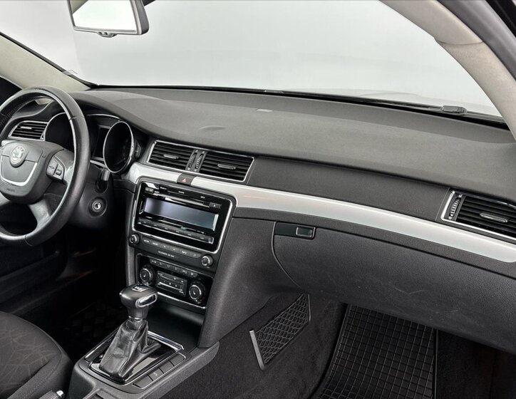 Škoda Superb Kombi 2,0 l 103 kw