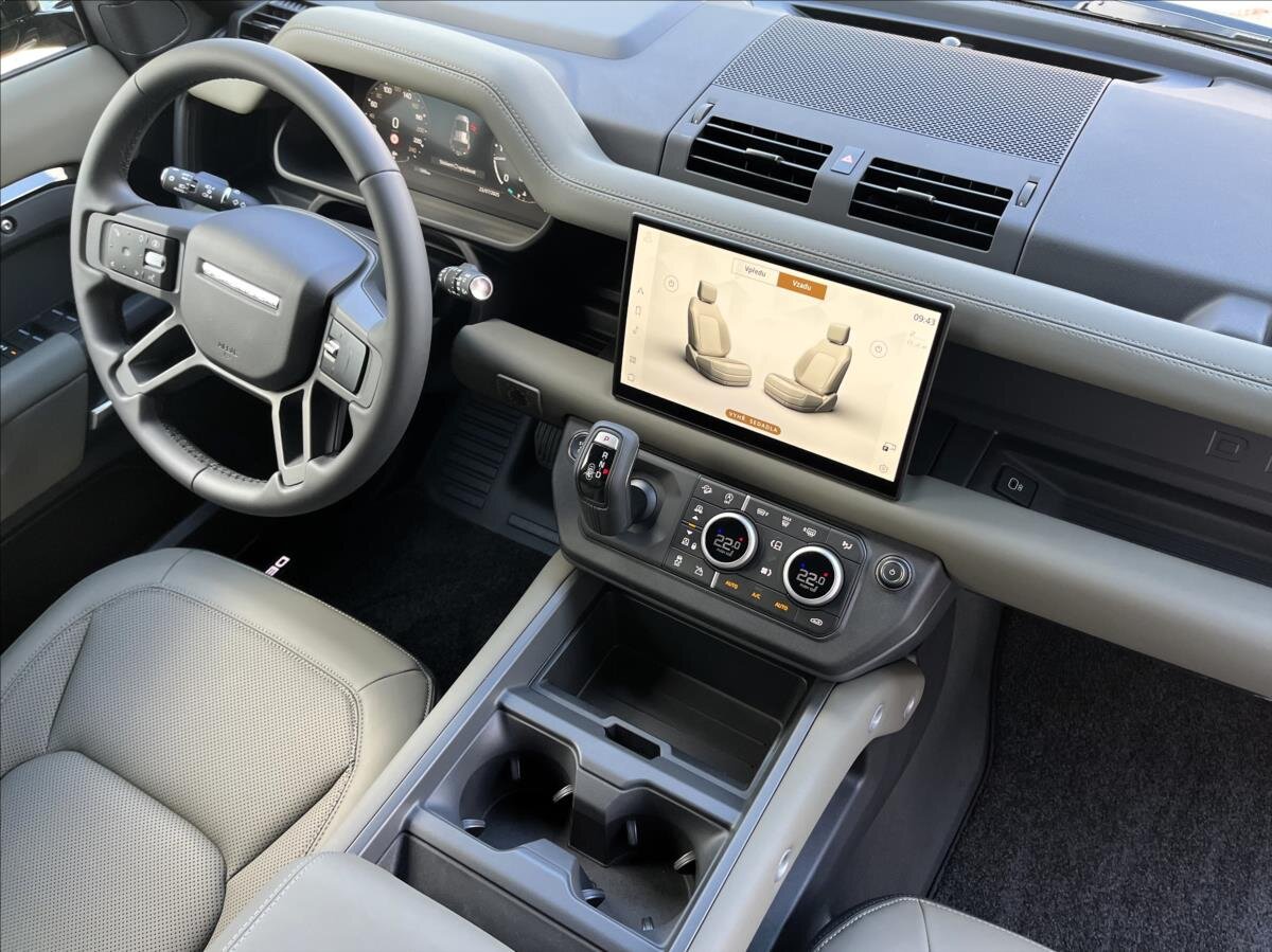 Land Rover Defender SUV 3,0 l 183 kw