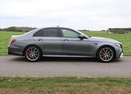 Mercedes-Benz Třídy E Sedan 4,0 l 450 kw