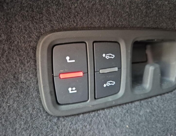 Audi SQ8 SUV / Terénní 4,0 l 320 kw