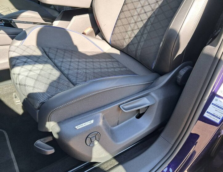 Volkswagen Tayron SUV / Terénní 2,0 l 142 kw