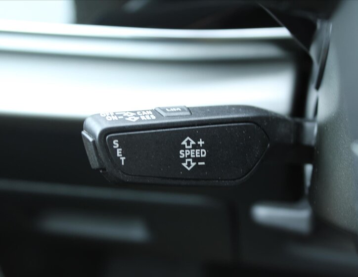 Audi Q8 SUV / Terénní 3,0 l 250 kw