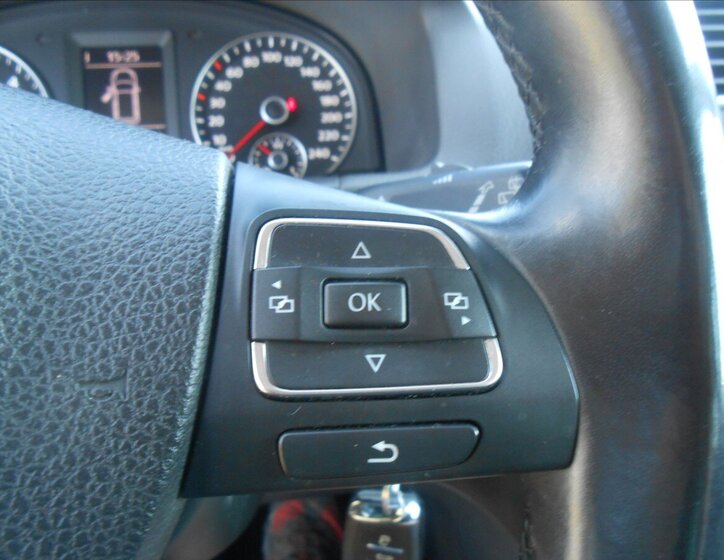 Volkswagen Touran MPV 1,6 l 77 kw