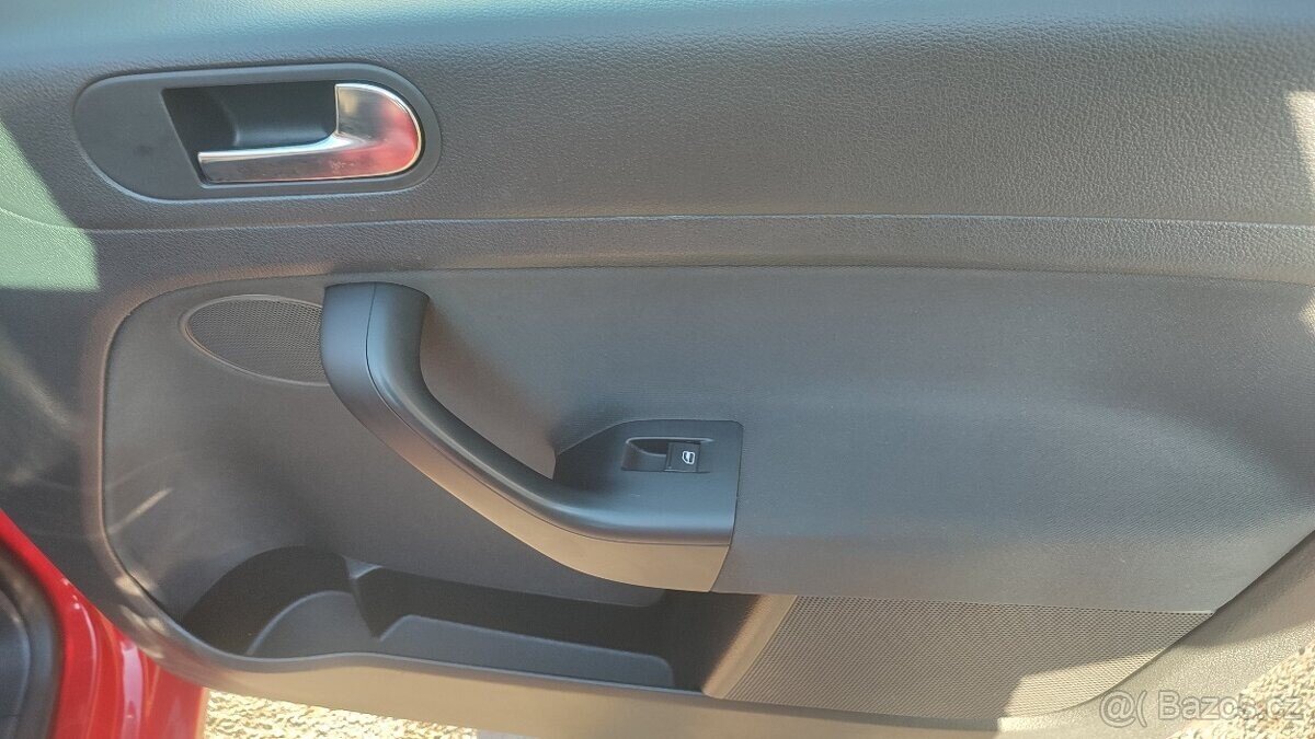 Volkswagen Golf Kombi 1,2 l 77 kw