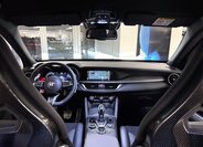 Alfa Romeo Stelvio SUV 2,9 l 382 kw