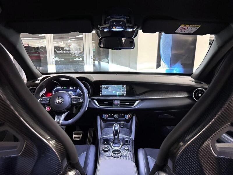 Alfa Romeo Stelvio SUV 2,9 l 382 kw