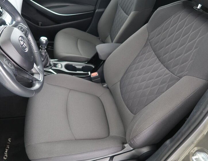 Toyota Corolla Sedan 1,5 l 92 kw