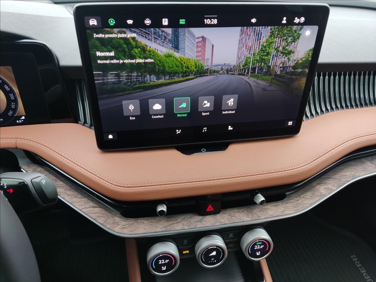 Škoda Superb Liftback 2,0 l 142 kw