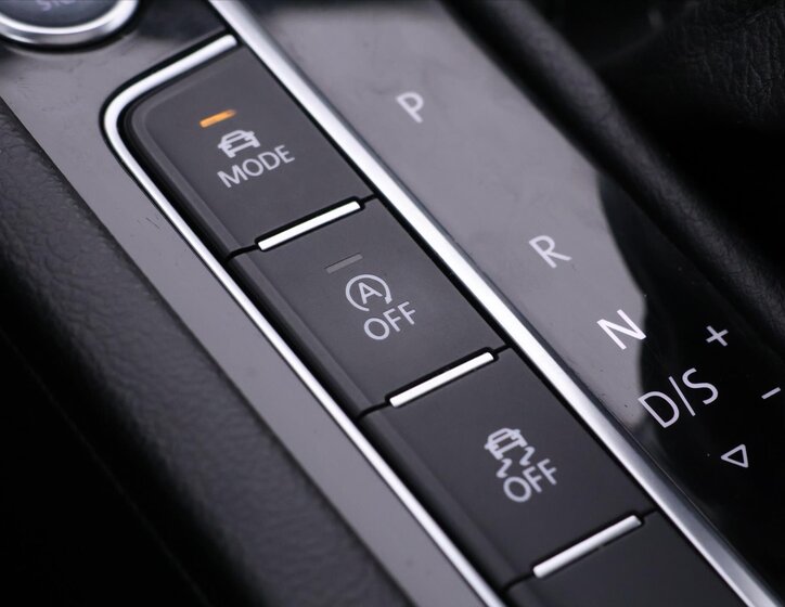 Volkswagen Passat Kombi 2,0 l 206 kw