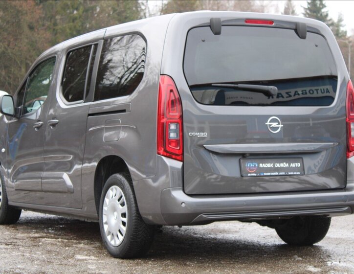 Opel Combo MPV 1,2 l 81 kw