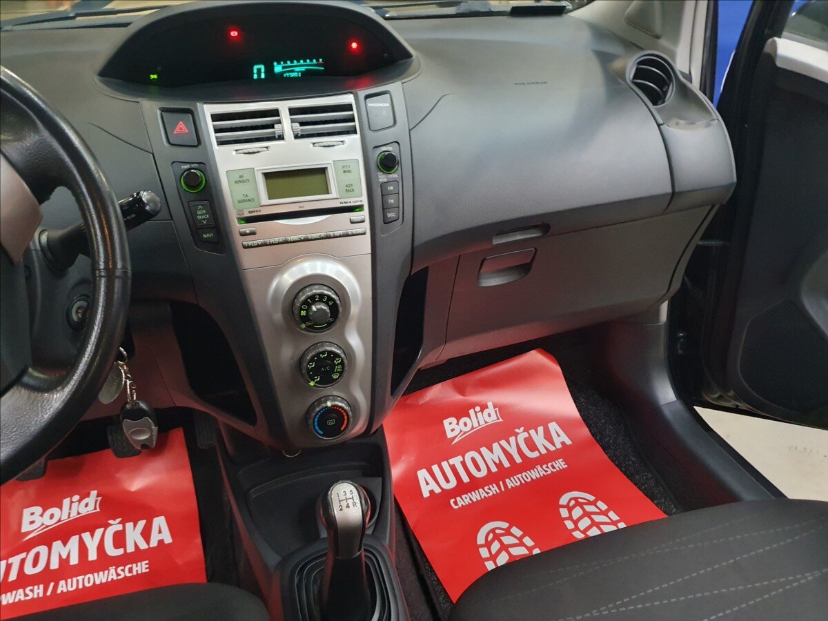 Toyota Yaris Hatchback 998,0 51 kw