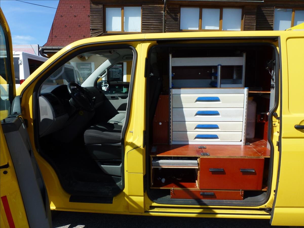 Volkswagen Transporter Skříň 2,0 l 84 kw