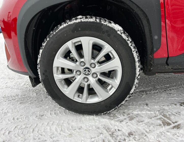 Toyota Yaris Cross SUV 1,5 l 68 kw