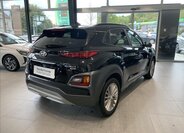 Hyundai Kona 5