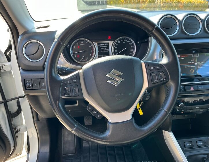 Suzuki Vitara SUV / Terénní 1,6 l 88 kw