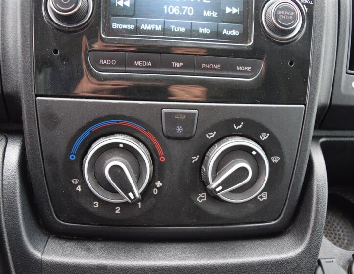 Peugeot Boxer Skříň 2,0 l 120 kw