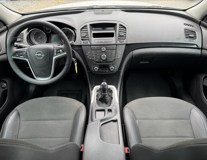 Opel Insignia Kombi 2,0 l 96 kw