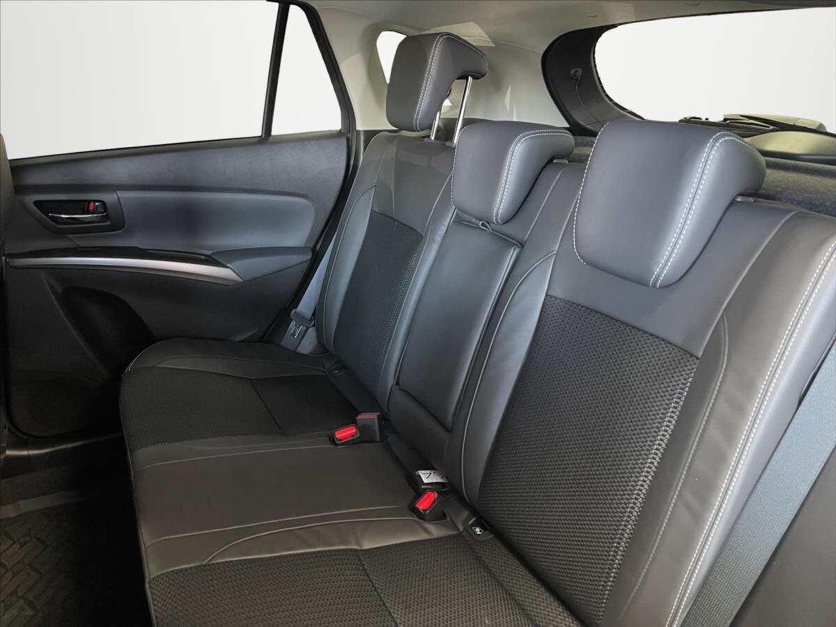 Suzuki S-Cross SUV / Terénní 1,4 l 81 kw