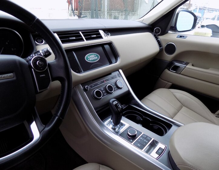 Land Rover Range Rover Sport SUV 3,0 l 190 kw