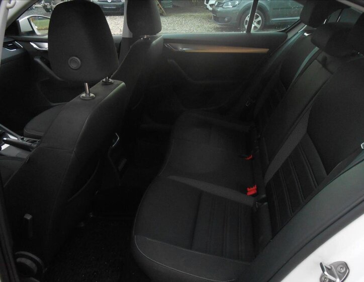 Škoda Octavia 16