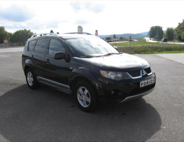 Mitsubishi Outlander 3