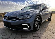 Volkswagen Passat Kombi 1,4 l 160 kw