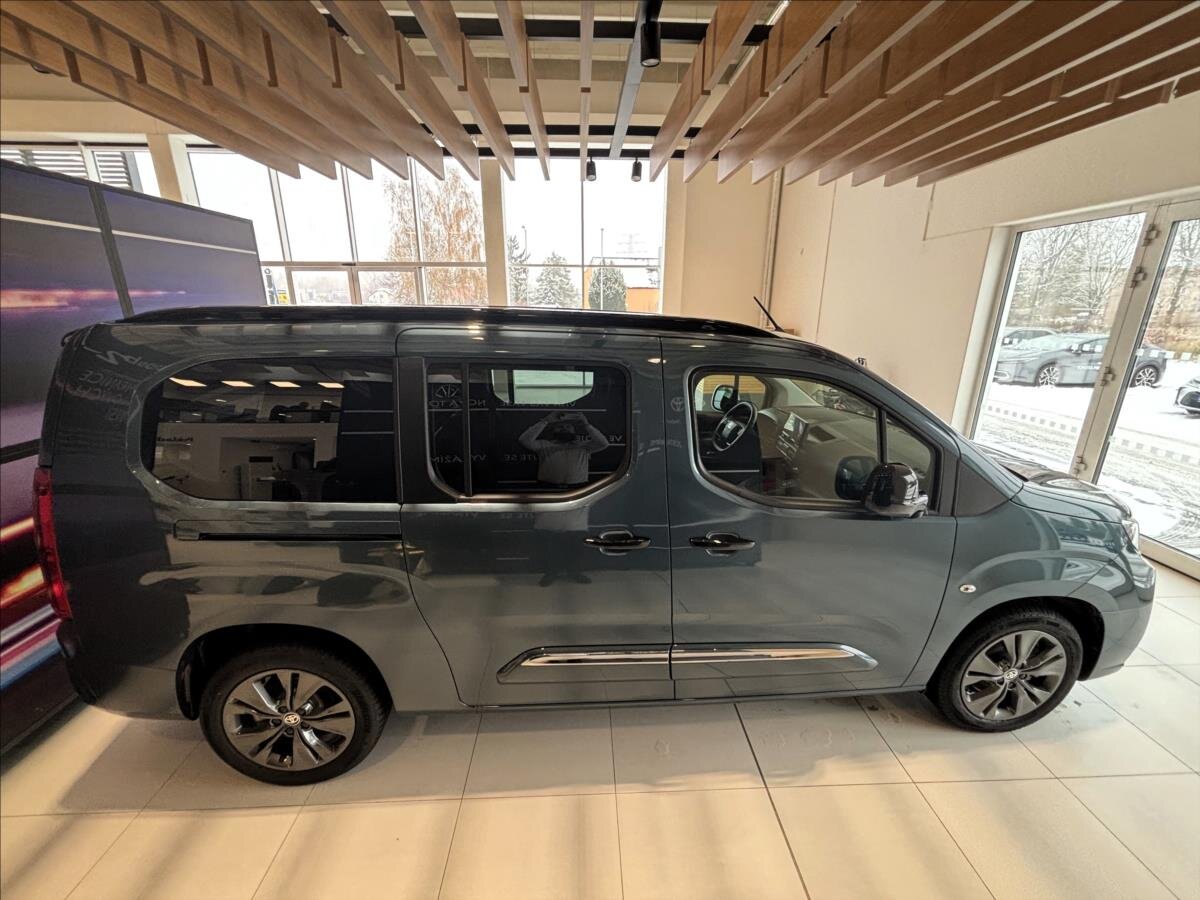 Toyota ProAce City Verso MPV 1,5 l 96 kw