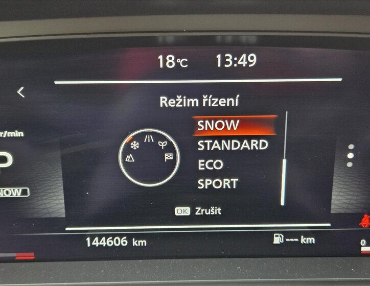 Nissan Qashqai SUV / Terénní 1,3 l 116 kw