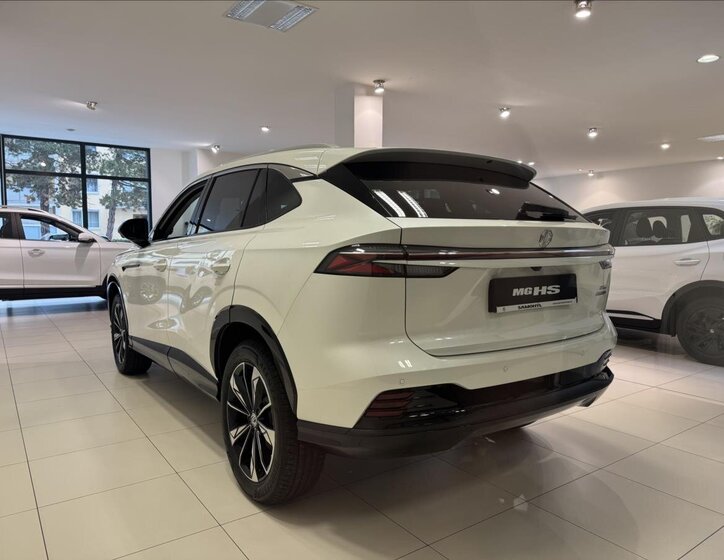 MG HS SUV 1,5 l 165 kw