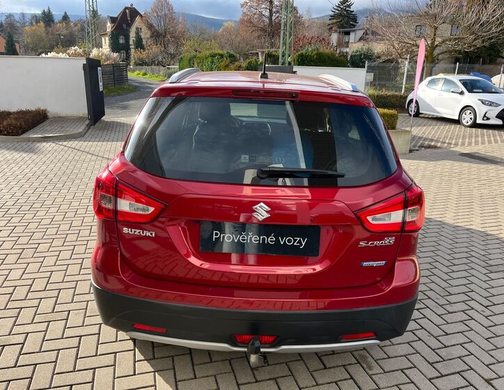 Suzuki SX4 S-Cross 5