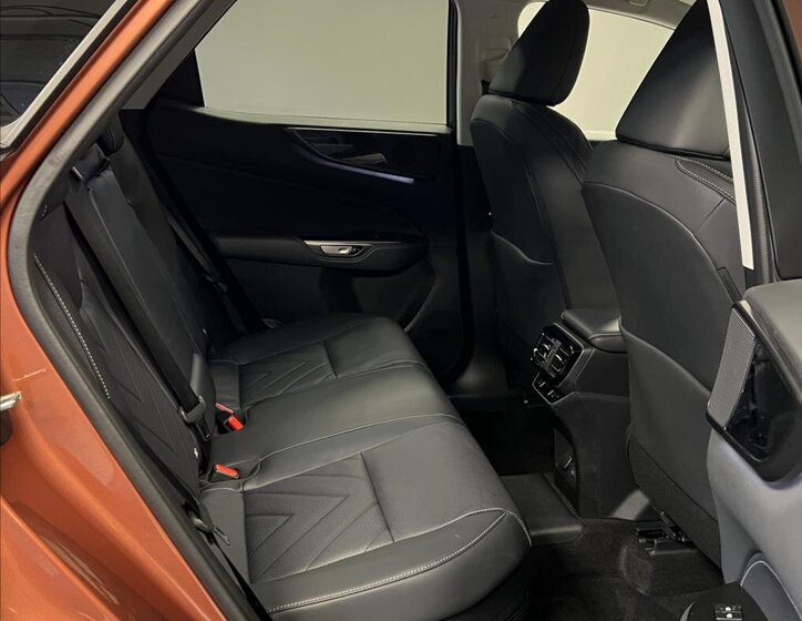 Lexus NX 450h plus SUV 2,5 l 227 kw