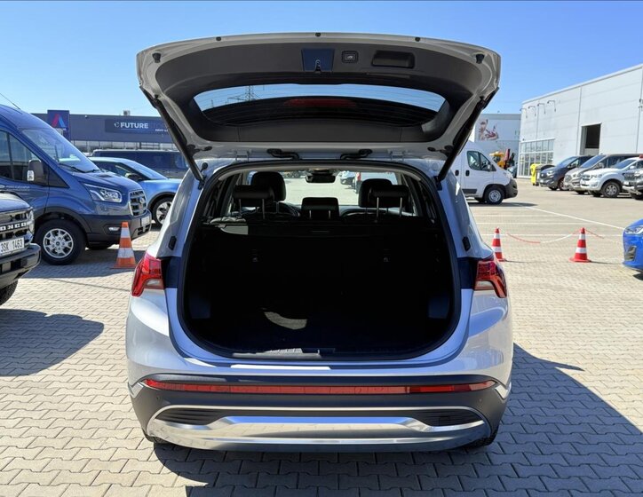 Hyundai Santa Fe SUV / Terénní 2,2 l 142 kw