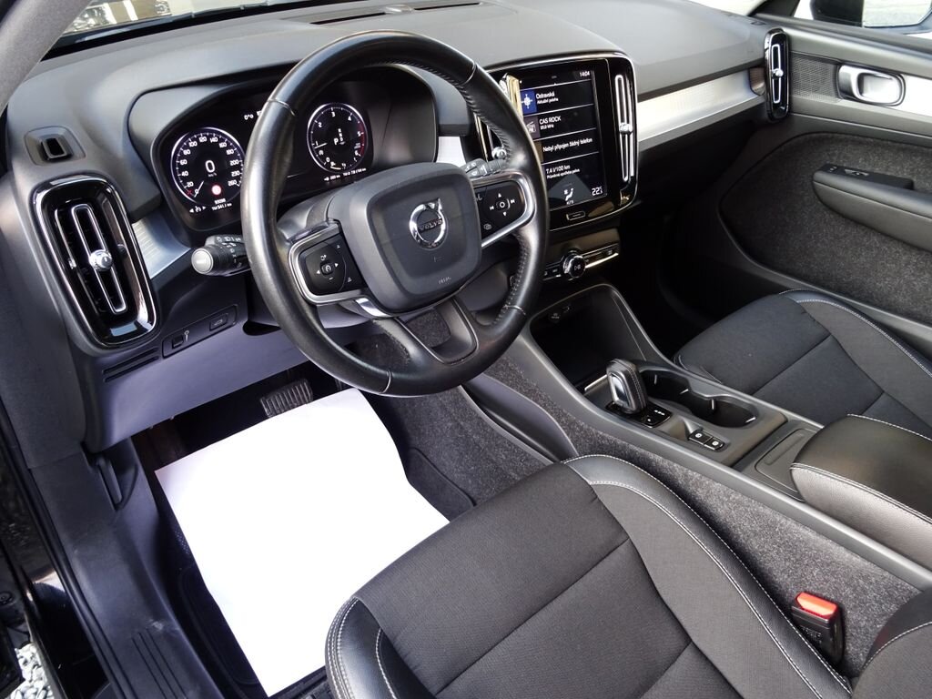 Volvo XC40 SUV 2,0 l 110 kw