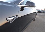 Tesla Model 3 Sedan 0,0 377 kw